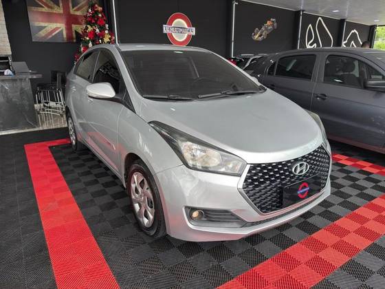 HYUNDAI HB20S 1.0 COMFORT PLUS 12V FLEX 4P MANUAL